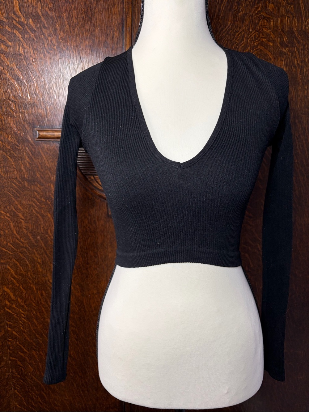 Out From Under Plunge V-Neck Cropped Ribbed Long Sleeve Top Black - Picture 2 of 5